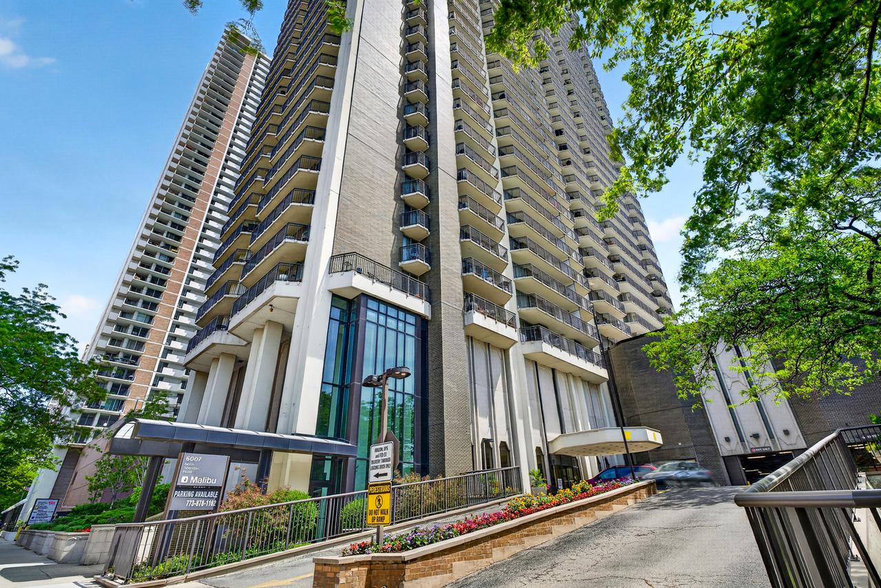 [Address Hidden by Seller], Chicago, IL 60660