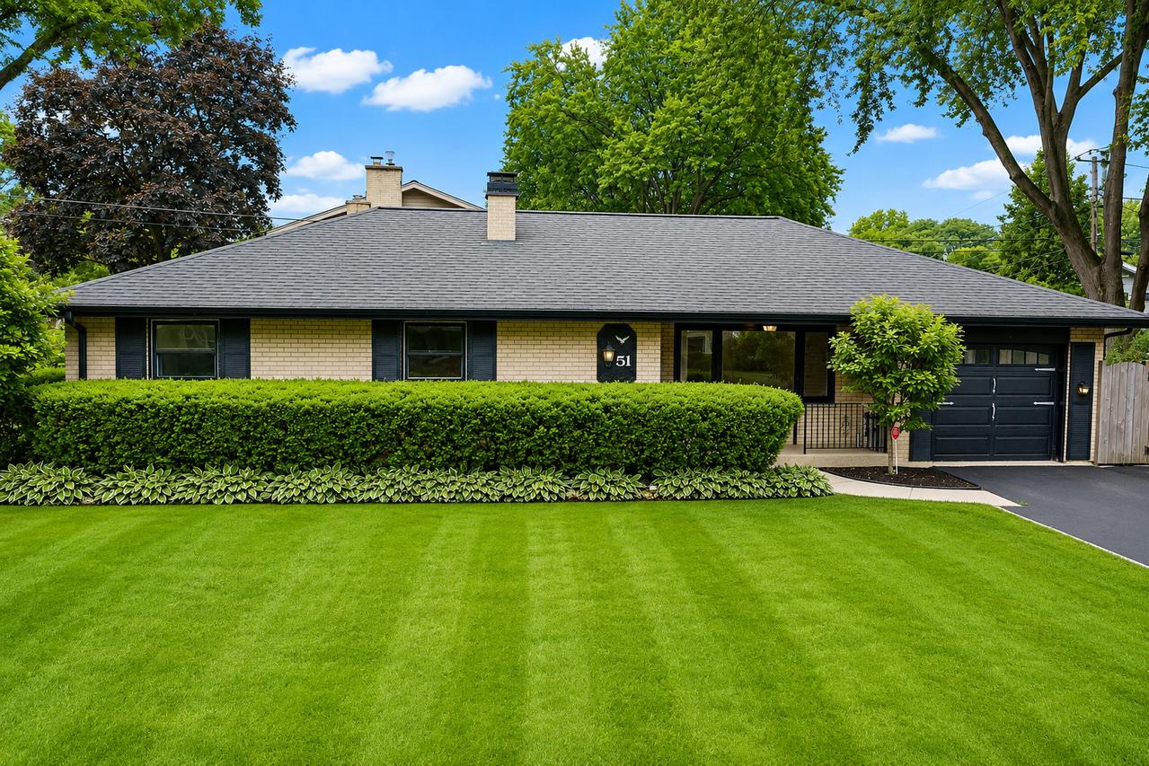 51 E Heron Dr., Palatine, IL 60067