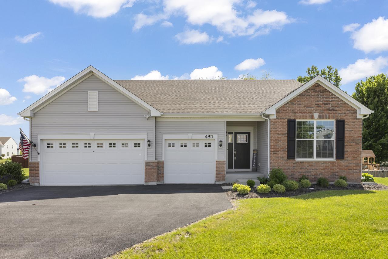 451 Parkside Ln., Yorkville, IL 60560