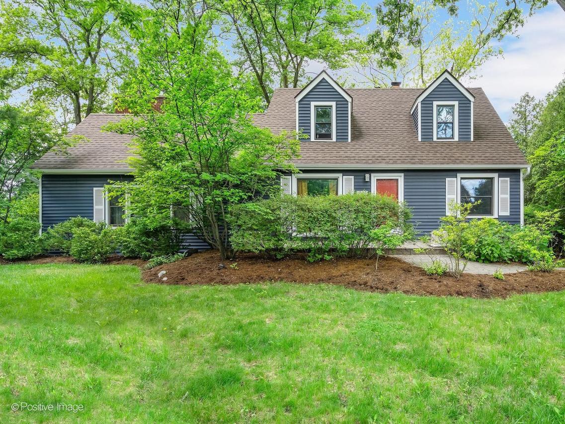 3904 Earlston Rd., Downers Grove, IL 60515