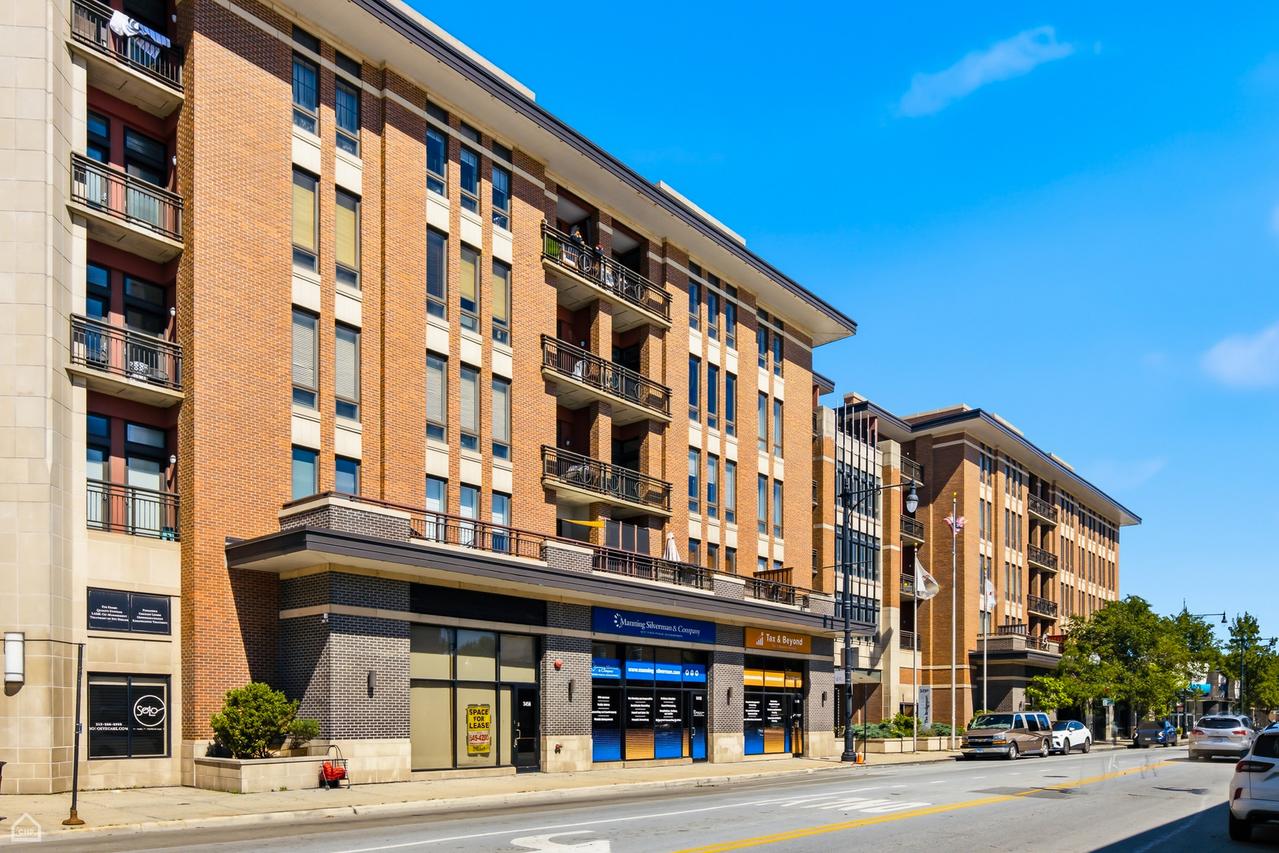 3450 S Halsted St. #217, Chicago, IL 60608