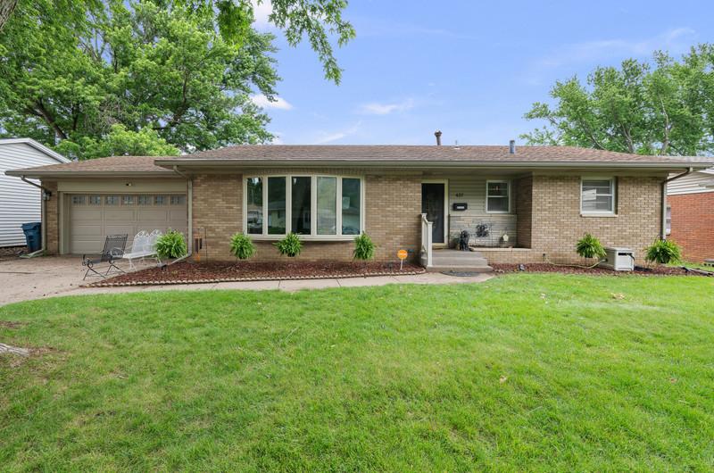 437 26th Ave., East Moline, IL 61244