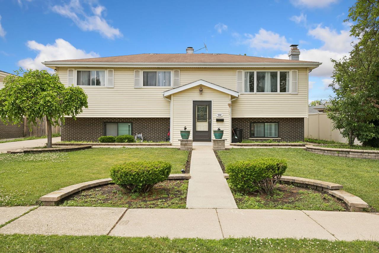 356 W Park Ave., Addison, IL 60101