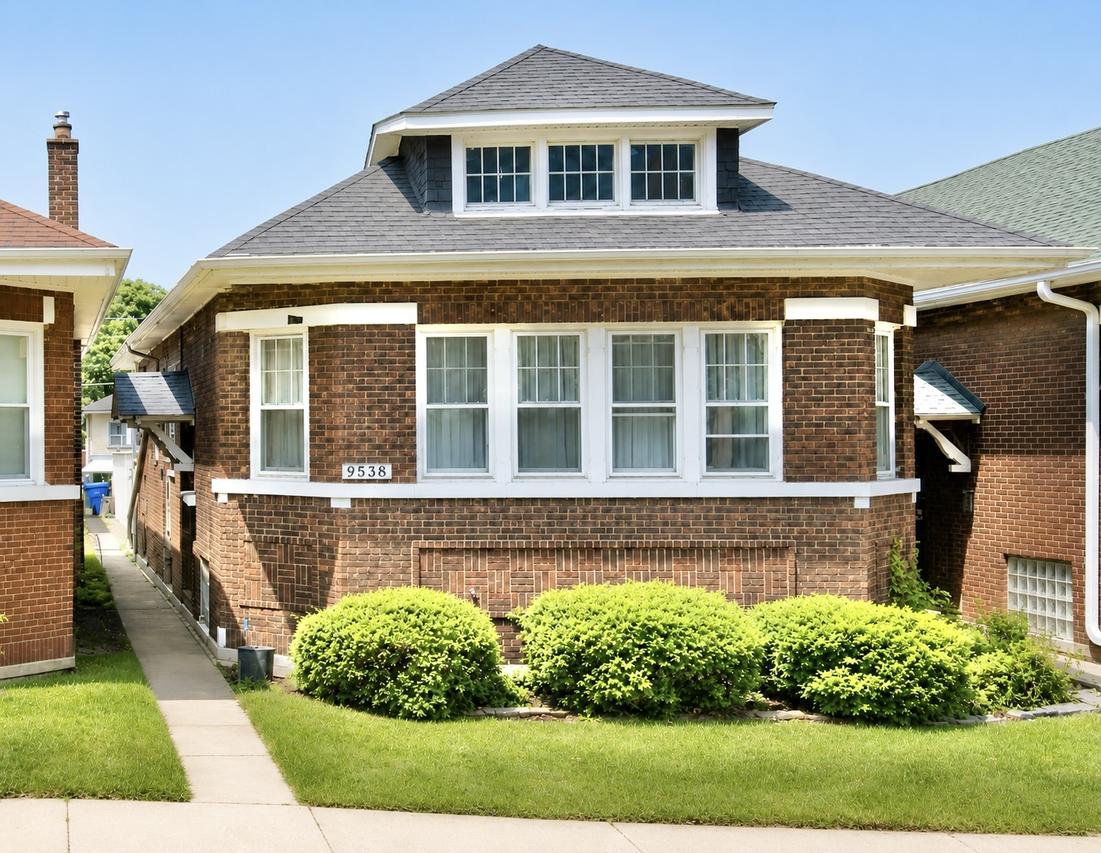 9538 S Greenwood Ave., Chicago, IL 60628