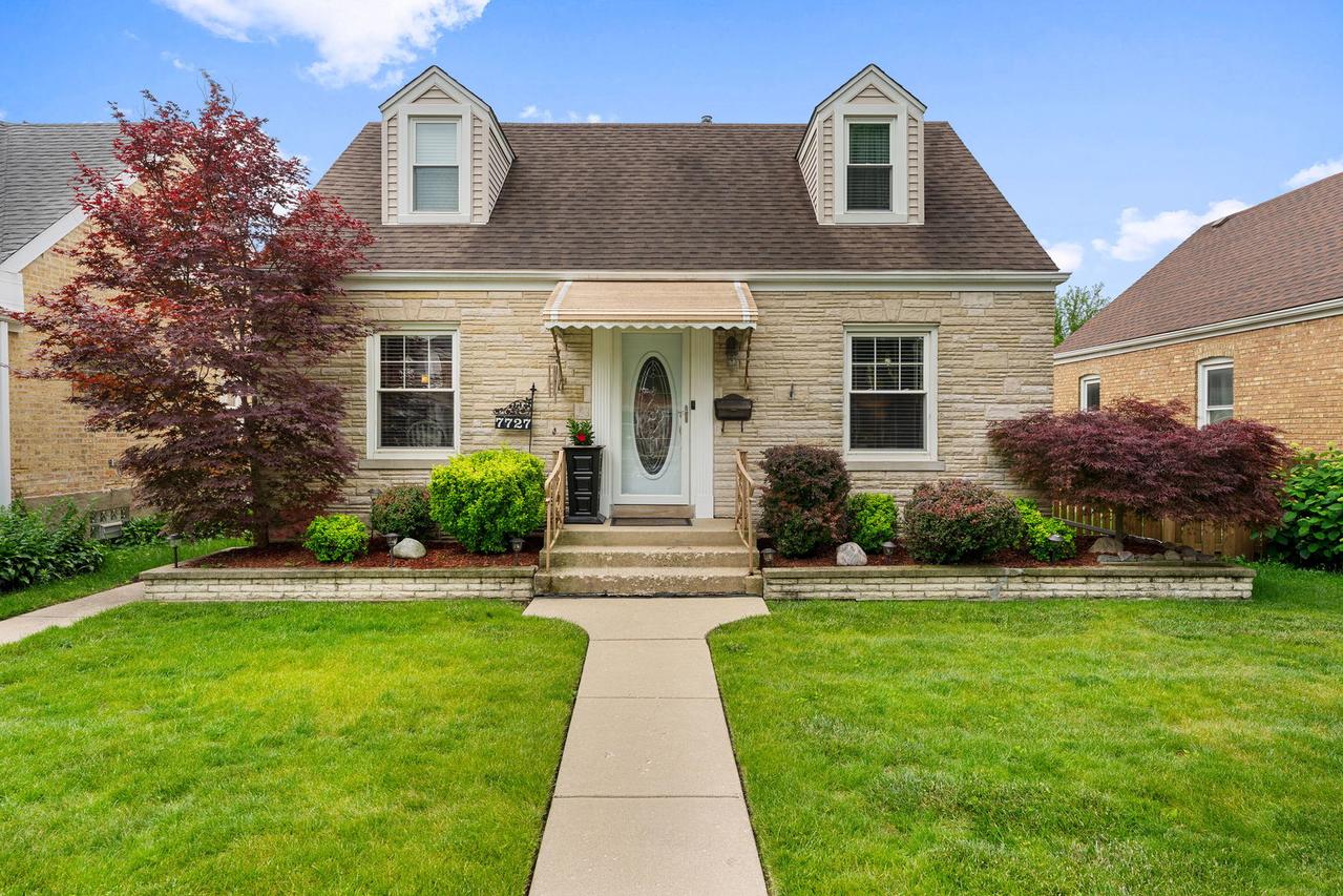 7727 W Berwyn Ave., Chicago, IL 60656