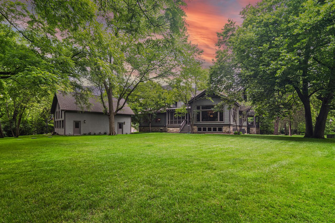 3214 Westover Ln., Long Grove, IL 60047