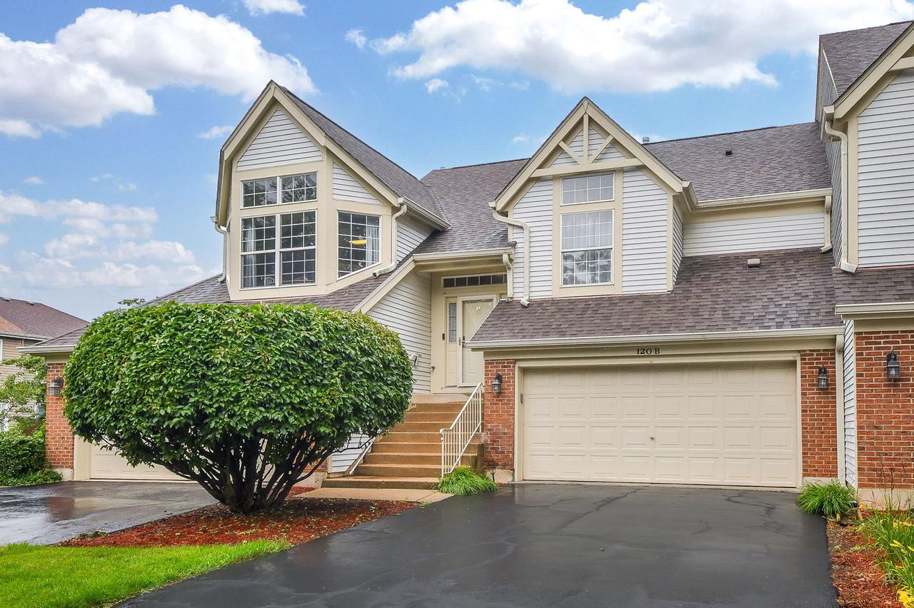 120 Ione Dr. #B, South Elgin, IL 60177