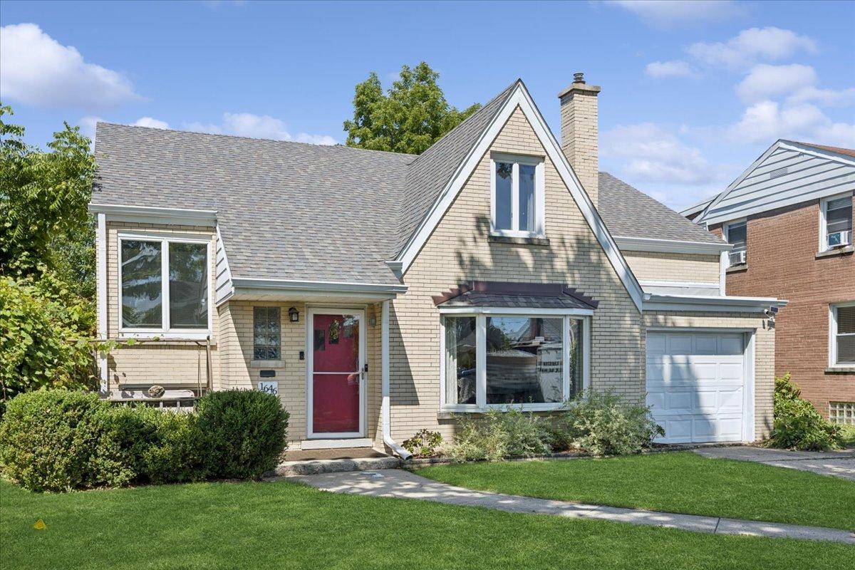 1646 Portsmouth Ave., Westchester, IL 60154
