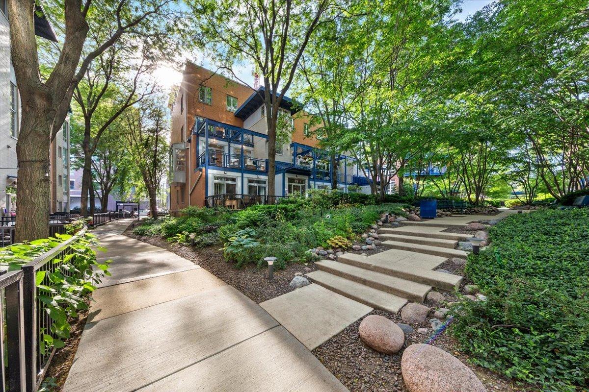 23 N Racine Ave. #424, Chicago, IL 60607