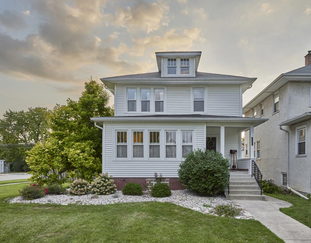 3246 Park Ave., Brookfield, IL 60513