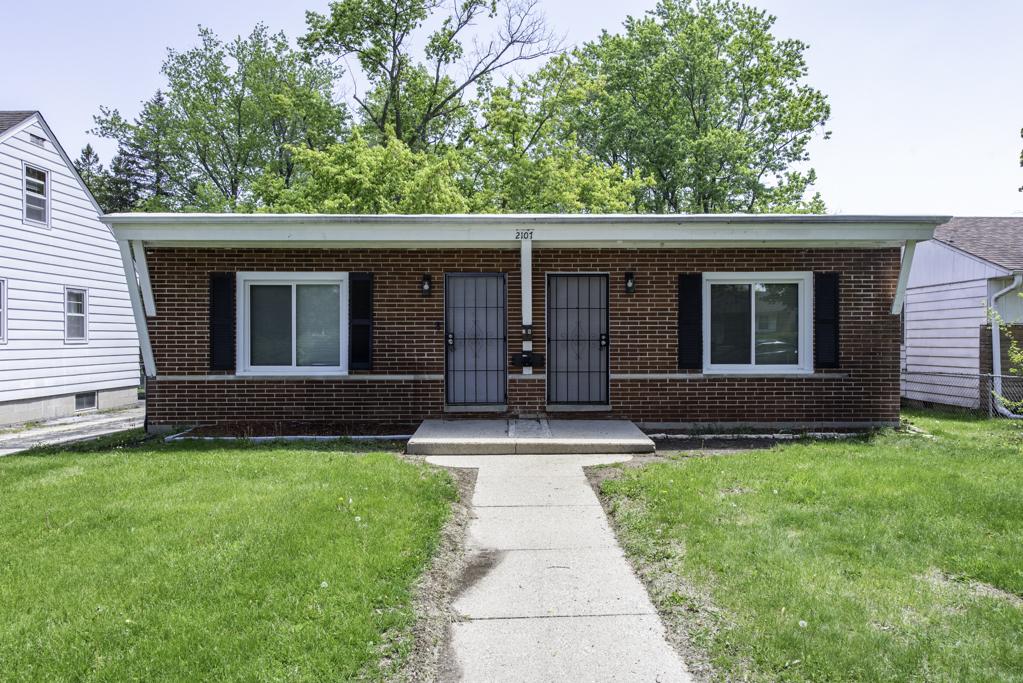 2107 Elim Ave., Zion, IL 60099