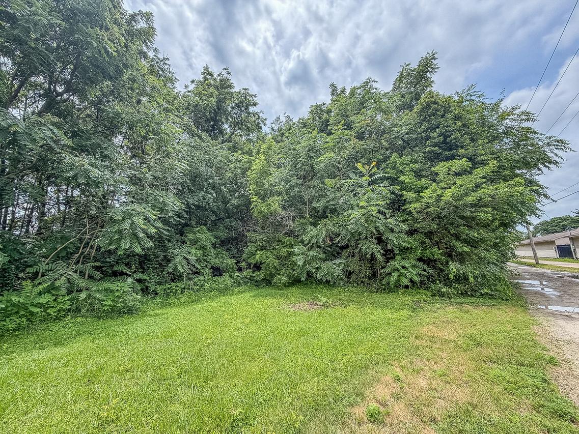 2405 Austin Ln., Champaign, IL 61821