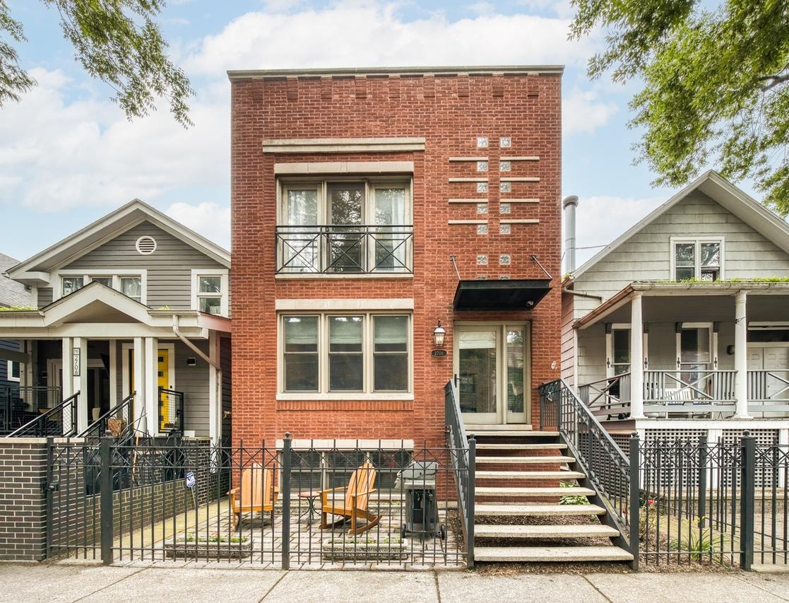 2708 N Wilton Ave., Chicago, IL 60614