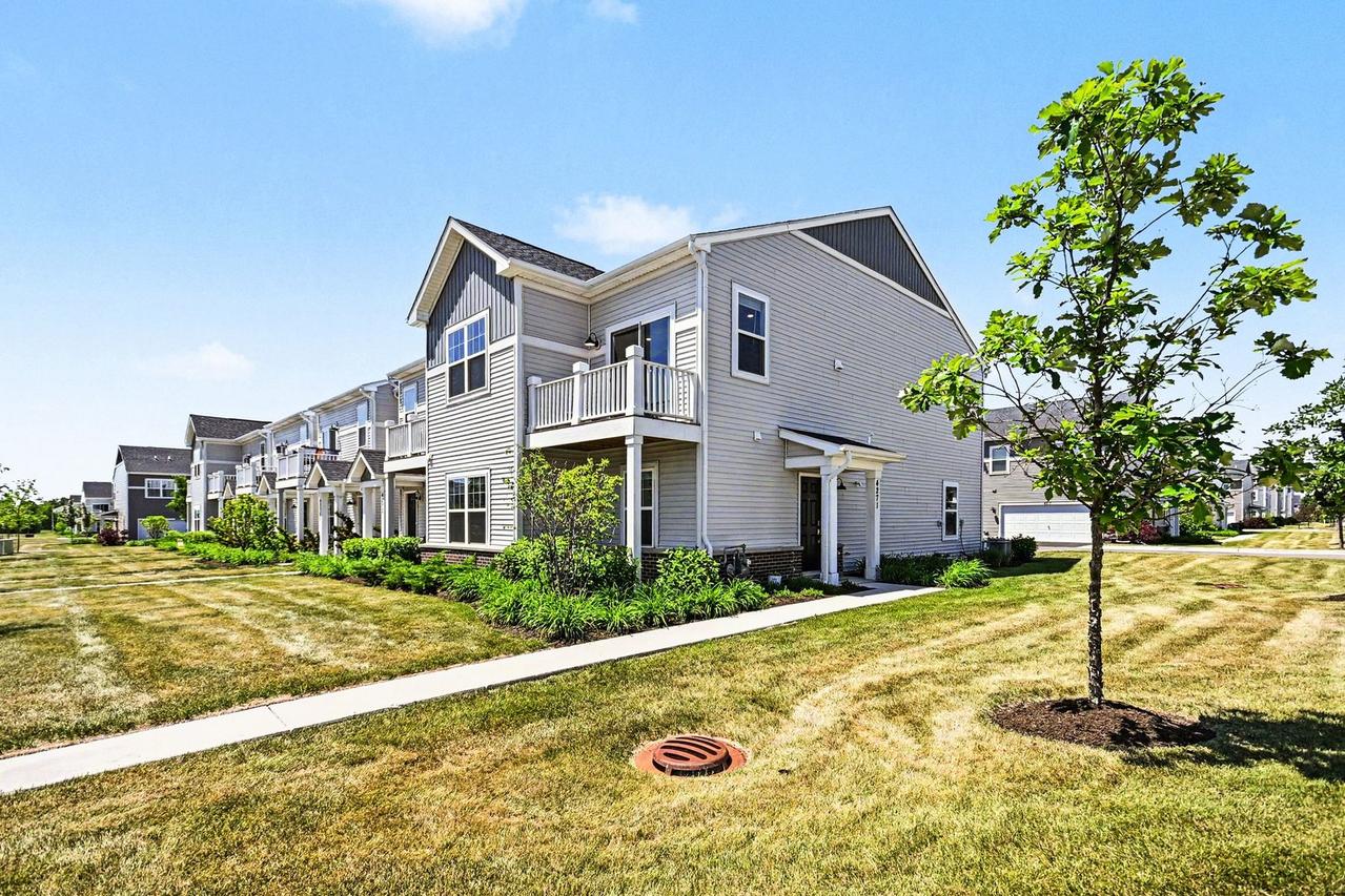 4271 Chelsea Manor Cir., Aurora, IL 60504