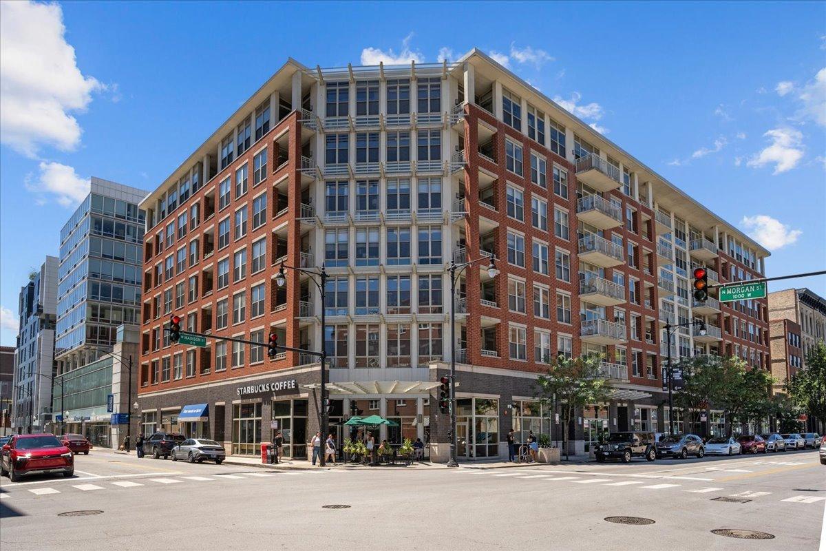 1001 W Madison St. #510, Chicago, IL 60607