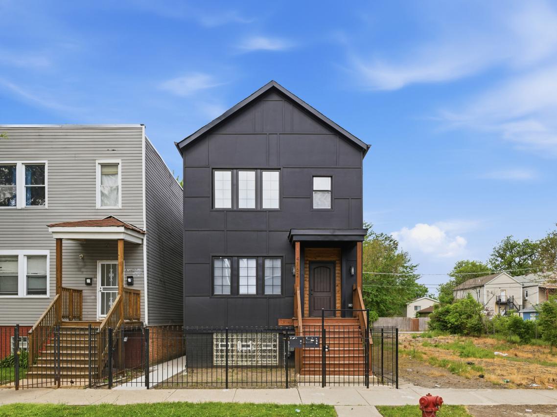 4162 S Wells St., Chicago, IL 60609