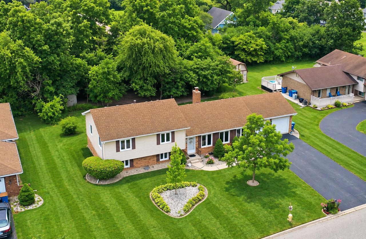 3469 Innsbruck Ln., Crete, IL 60417