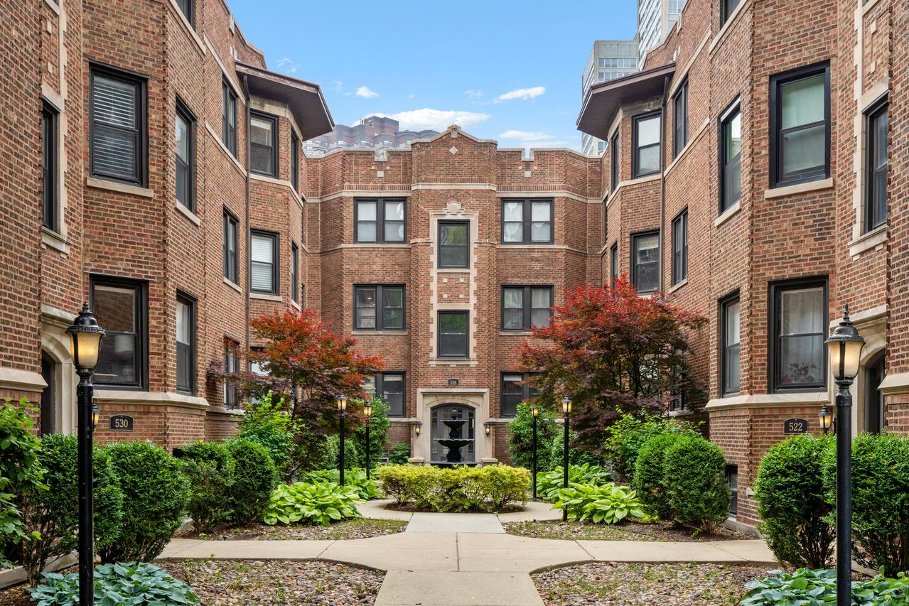 524 W Cornelia Ave. #3N, Chicago, IL 60657
