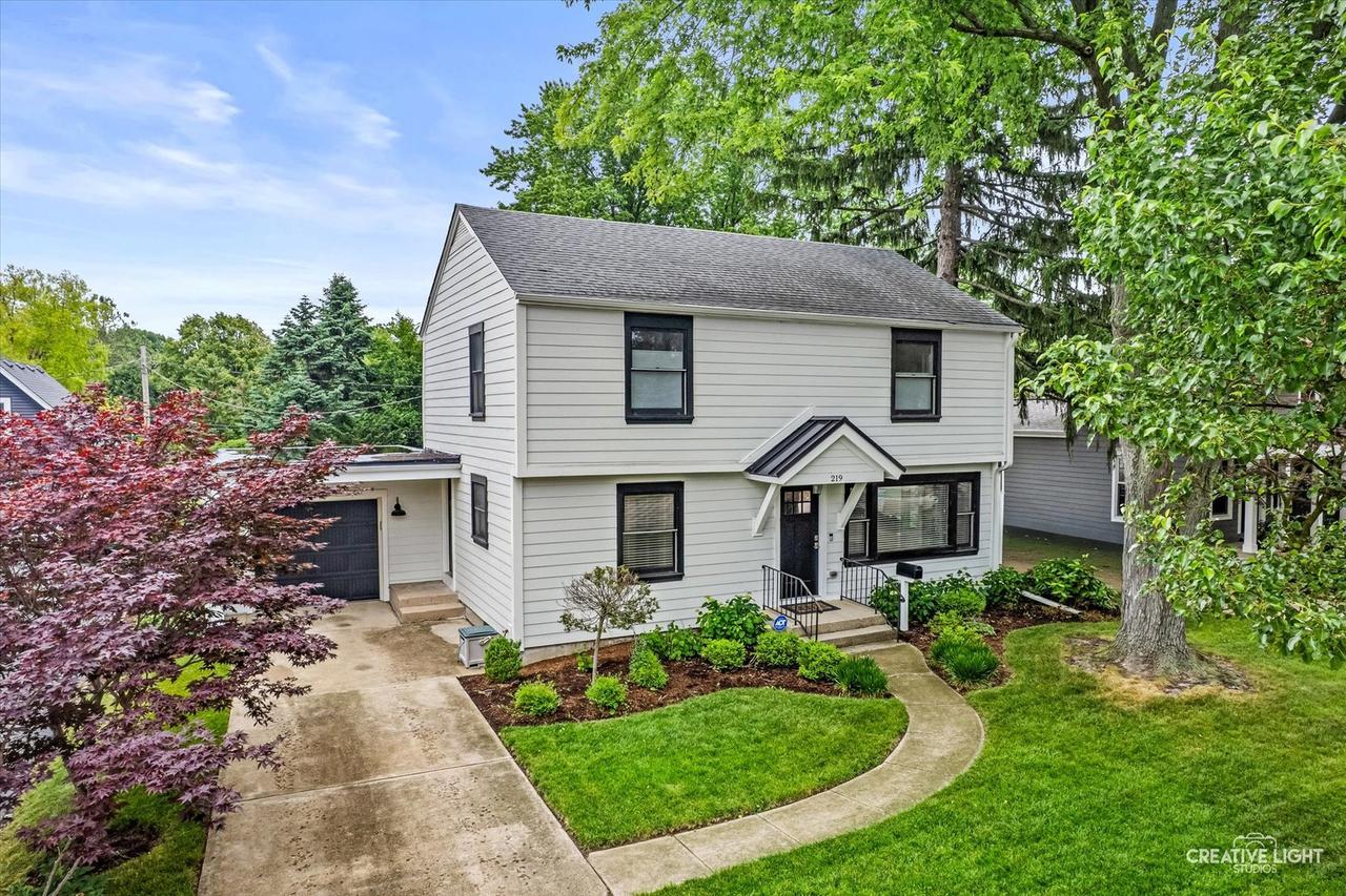 219 Jefferson St., Geneva, IL 60134