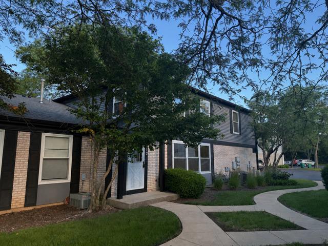212 Inverrary Ln. #B2, Deerfield, IL 60015