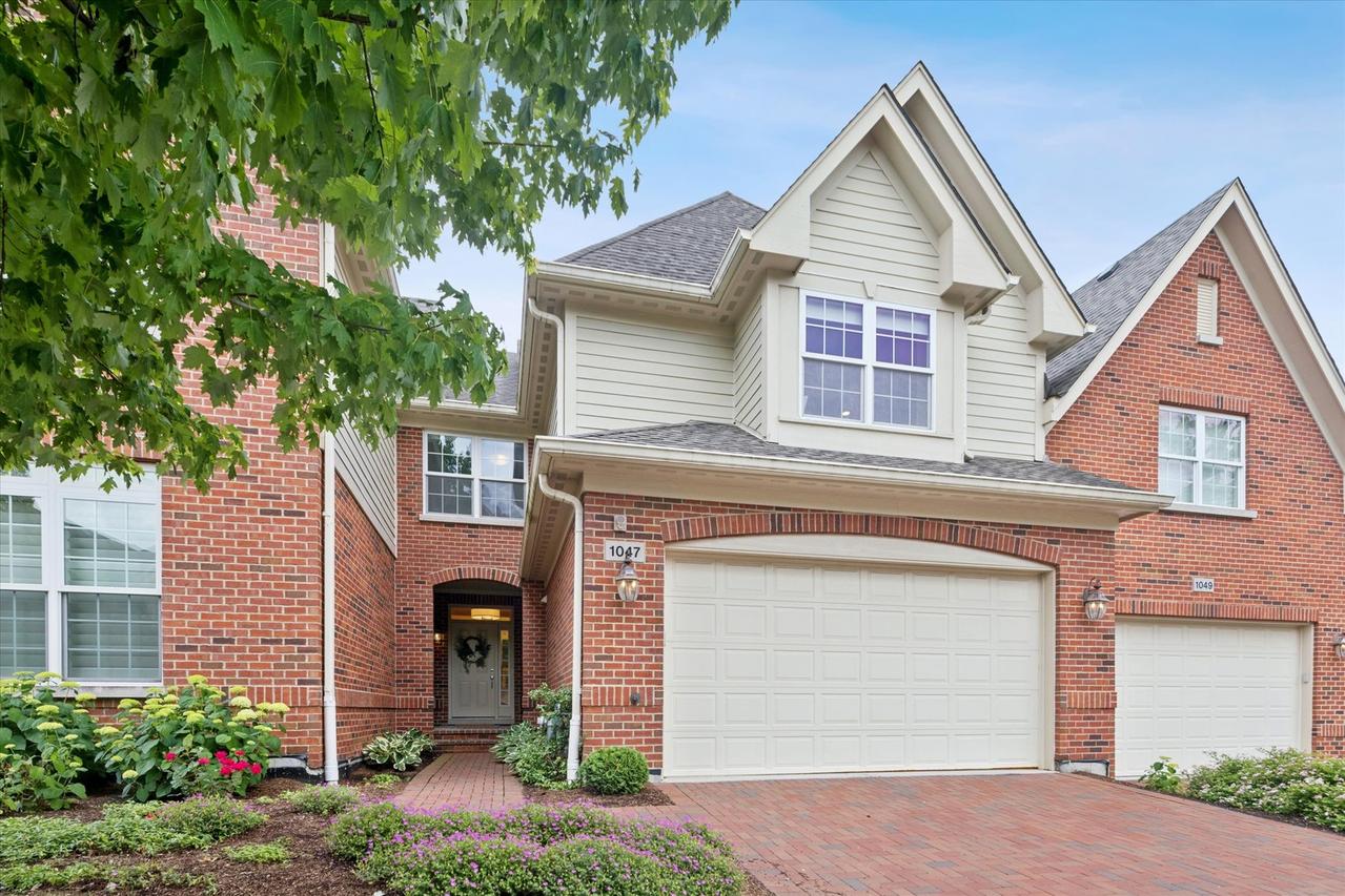 1047 Hickory Dr., Western Springs, IL 60558