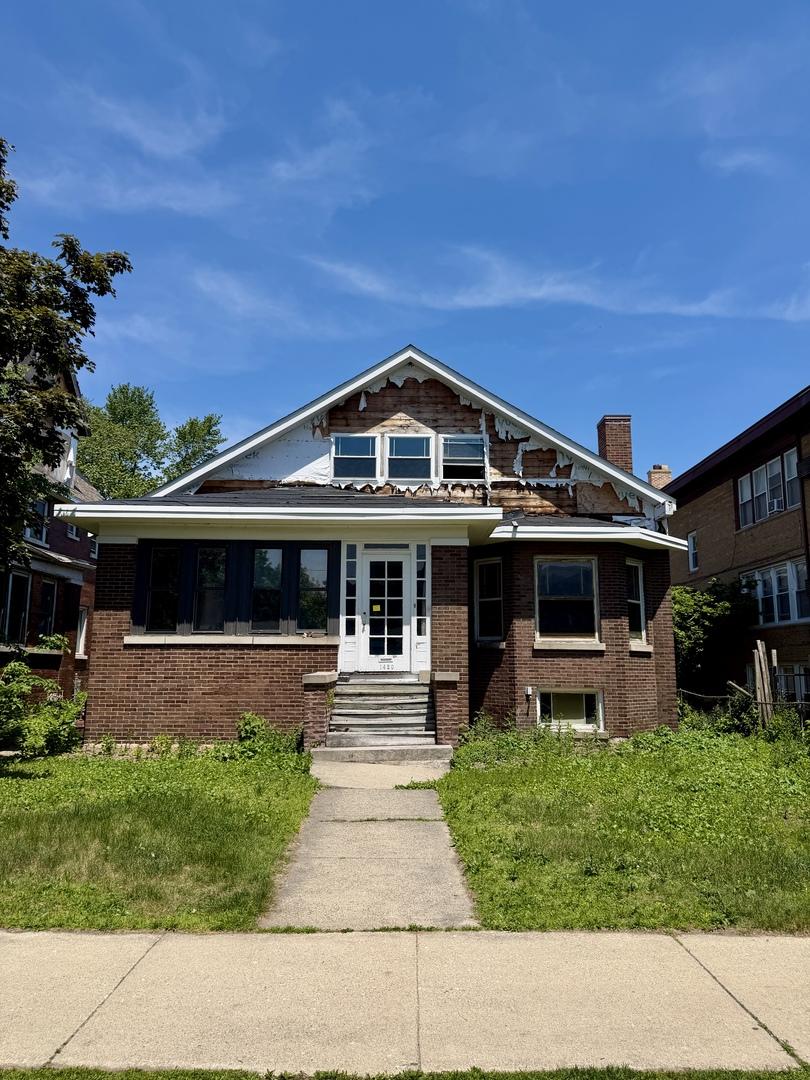 1420 W Jarvis Ave., Chicago, IL 60626