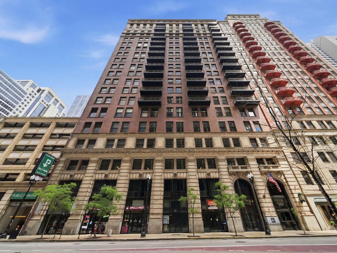 212 W Washington St. #1707, Chicago, IL 60606