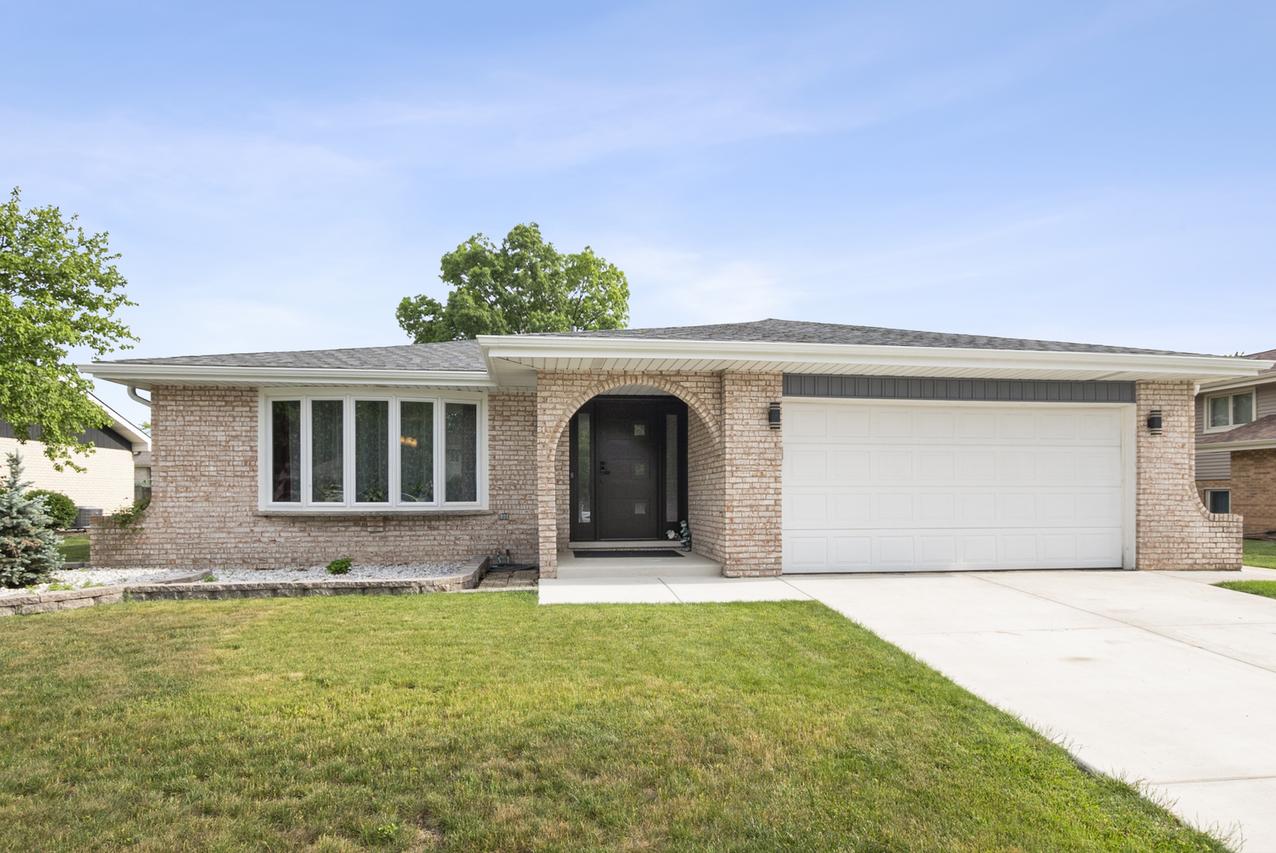 11853 Chisholm Tr., Orland Park, IL 60467
