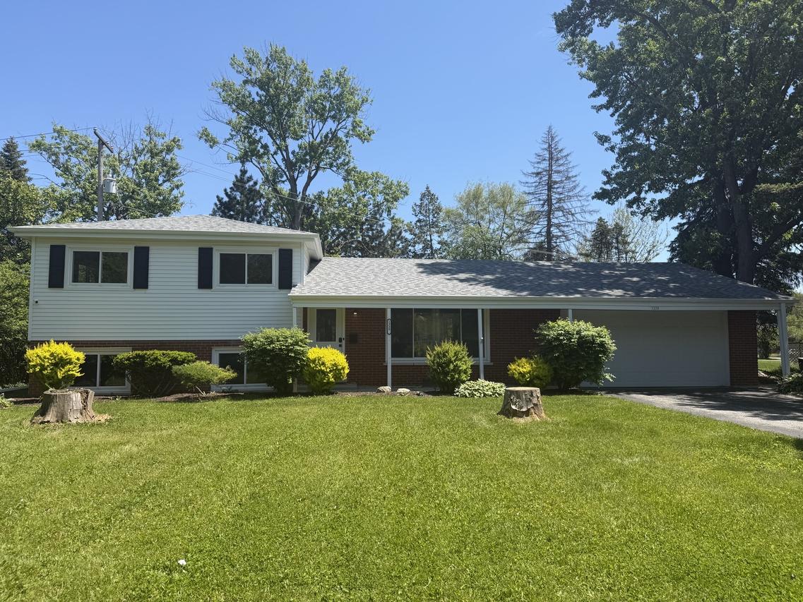 1339 Heather Rd., Homewood, IL 60430