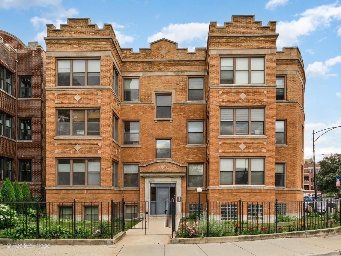 4754 N Dover St. #1E, Chicago, IL 60640