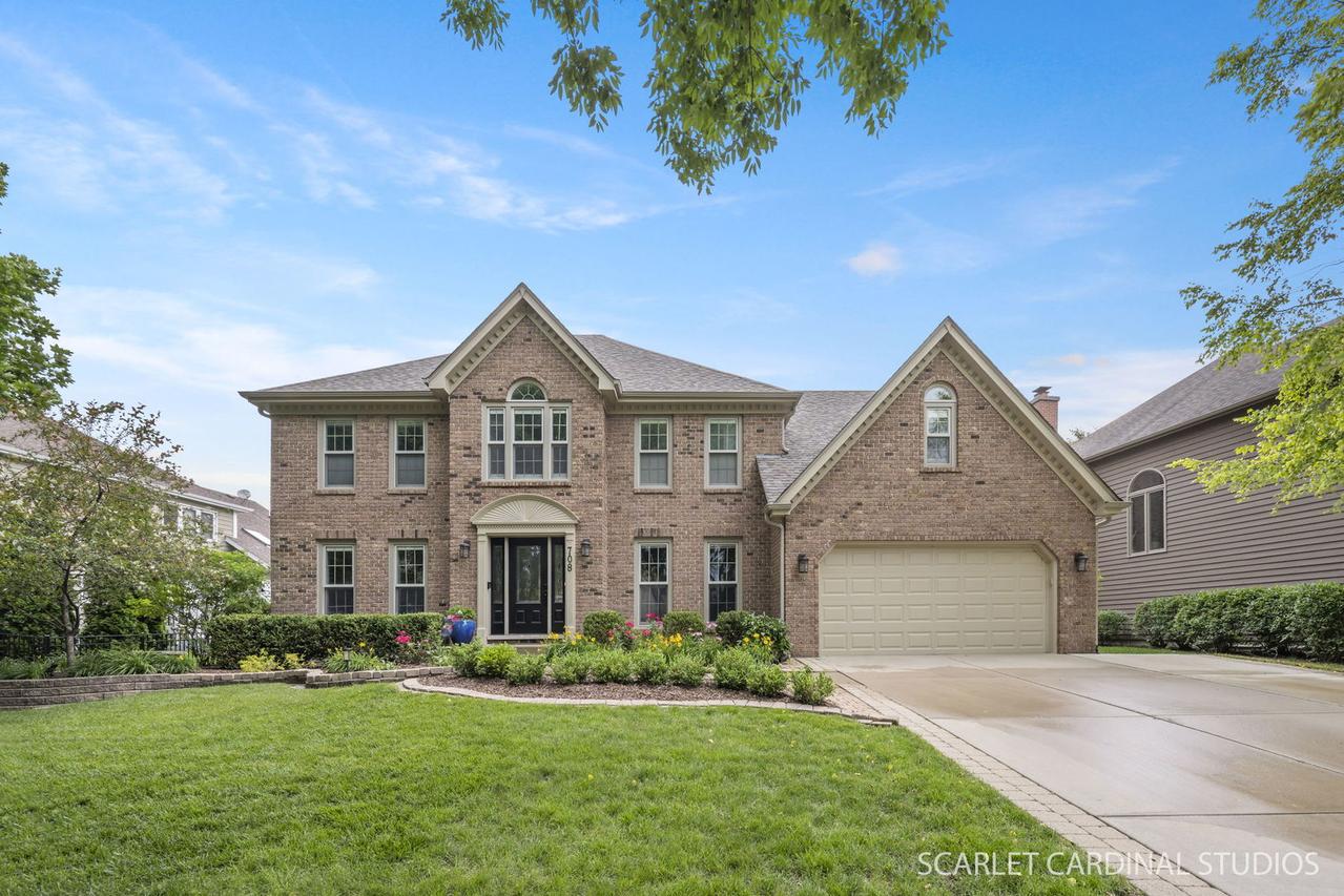 708 Sanctuary Ln., Naperville, IL 60540