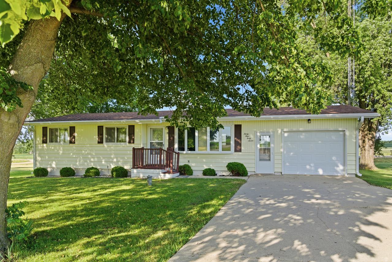 3447 Hilldale Dr., Freeport, IL 61032