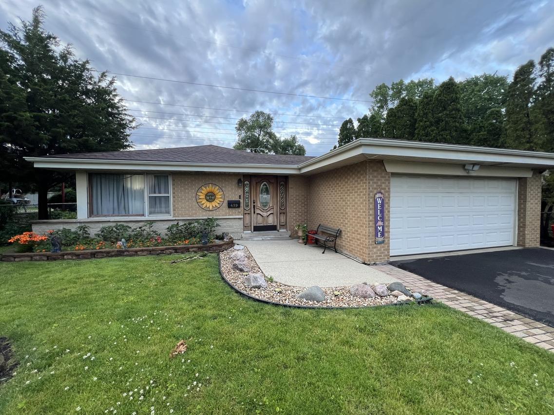 499 Gilbert Dr., Wood Dale, IL 60191