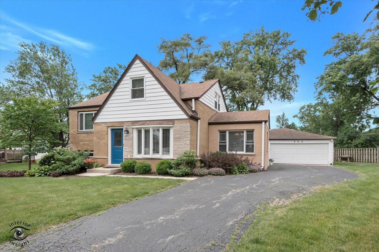 589 Inverness Rd., Lisle, IL 60532