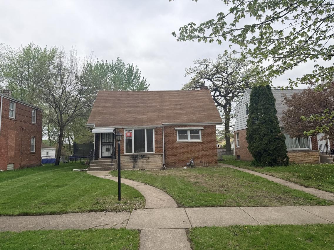 1568 Wentworth Ave., Calumet City, IL 60409