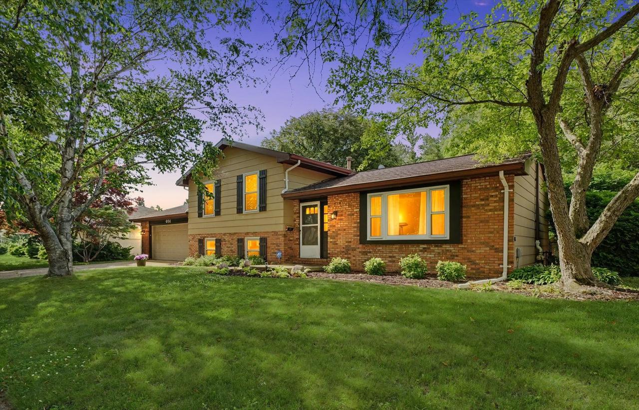 601 E Mchenry St., Urbana, IL 61801