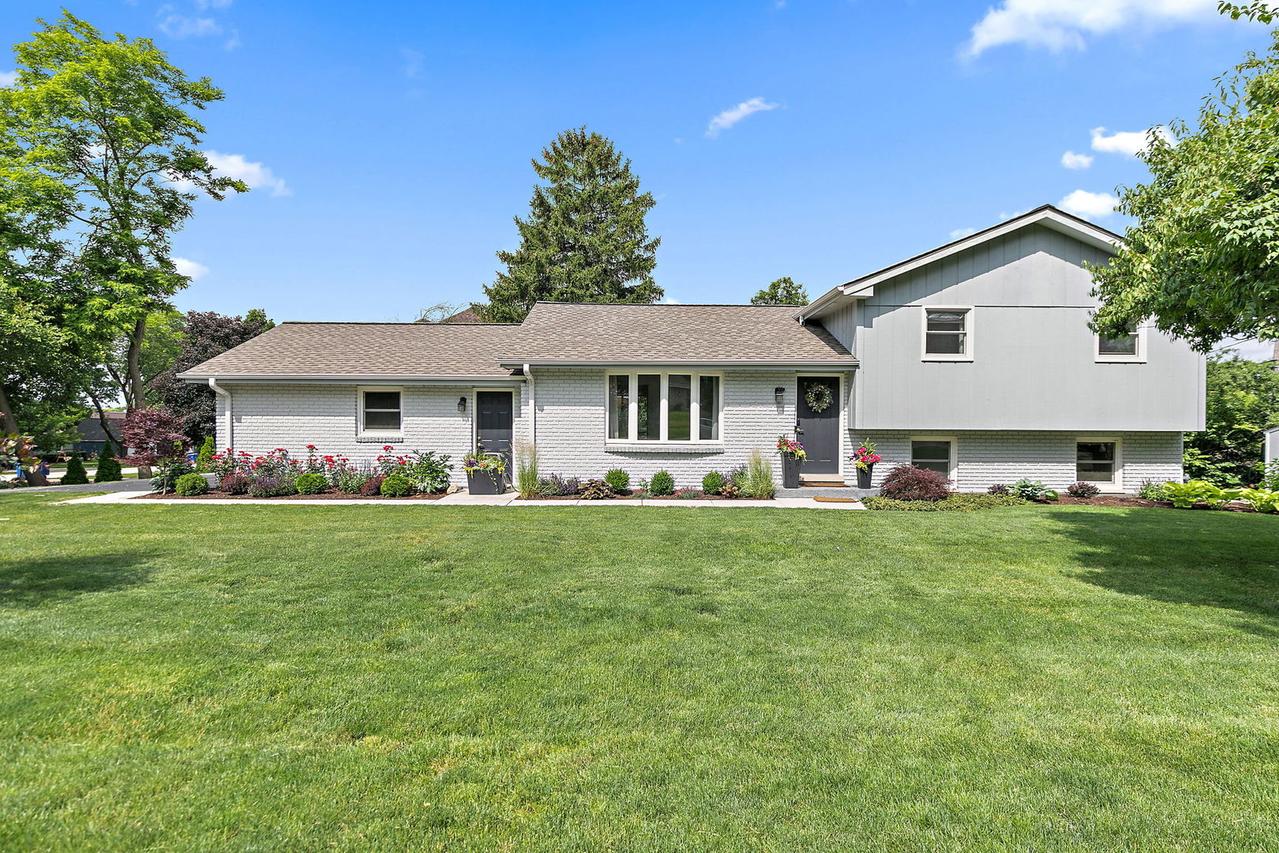 800 Gamble Dr., Lisle, IL 60532