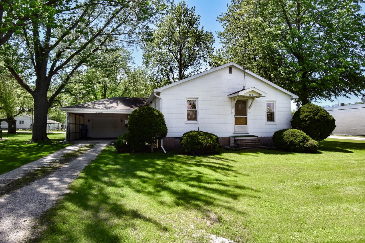 200 E George St., Odell, IL 60460