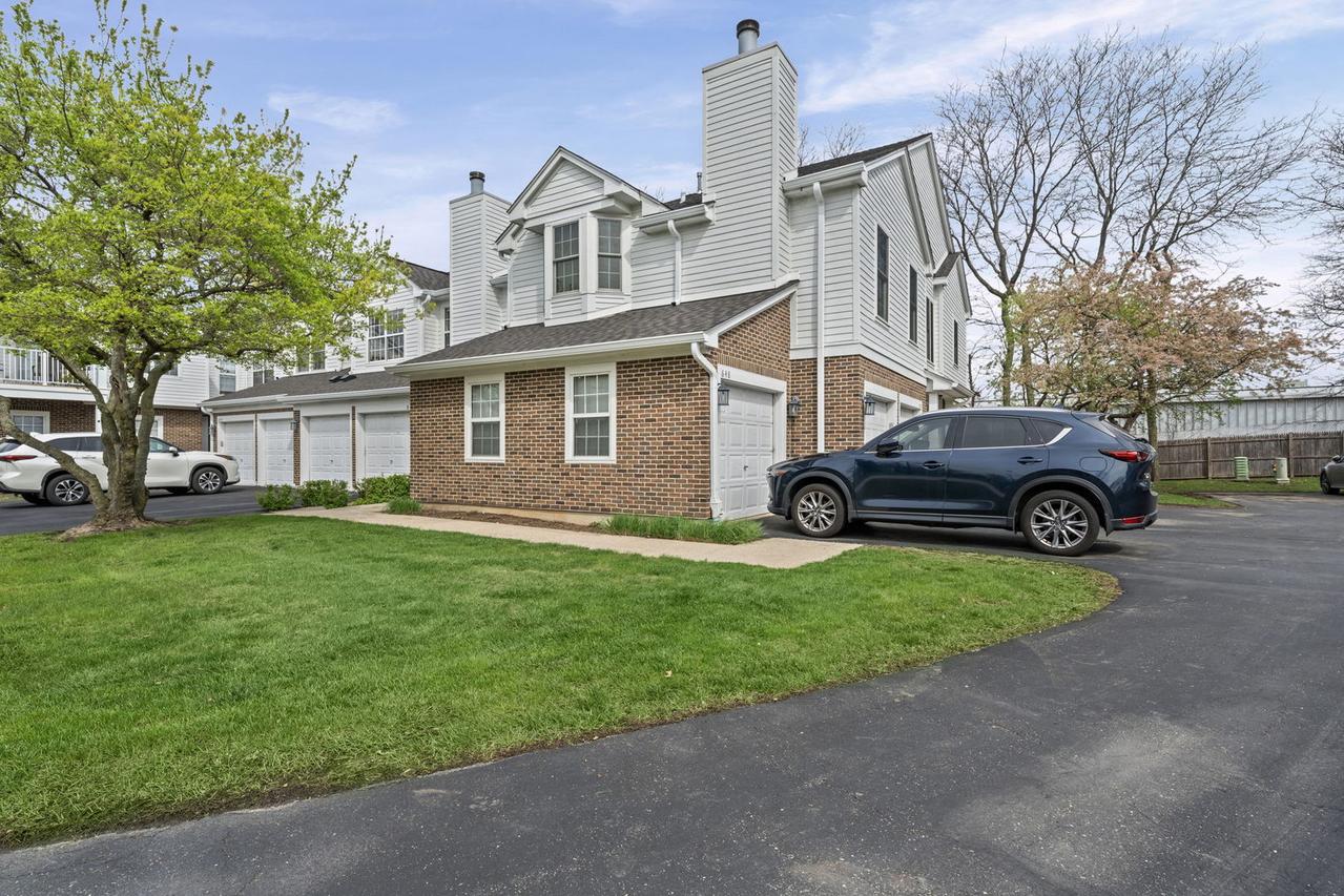 648 Portage Ct., Vernon Hills, IL 60061