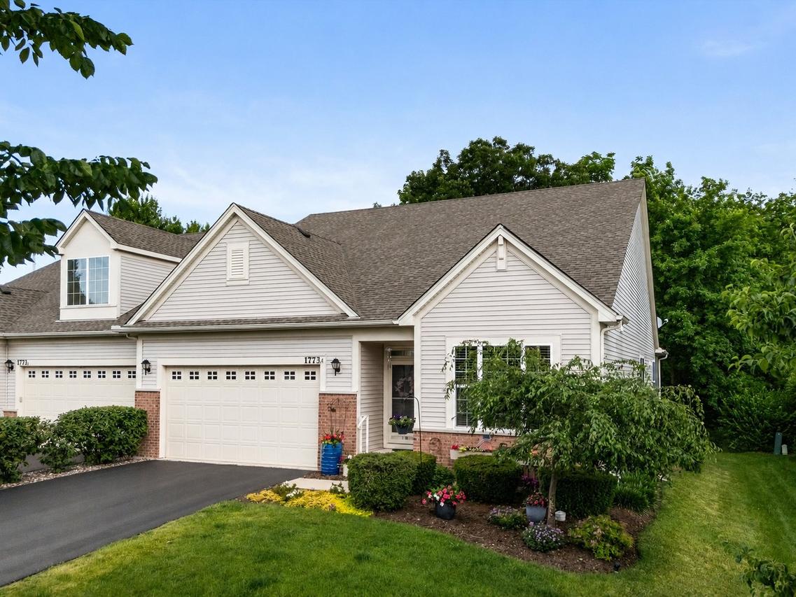 1773 Beta Dr. #A, Sugar Grove, IL 60554