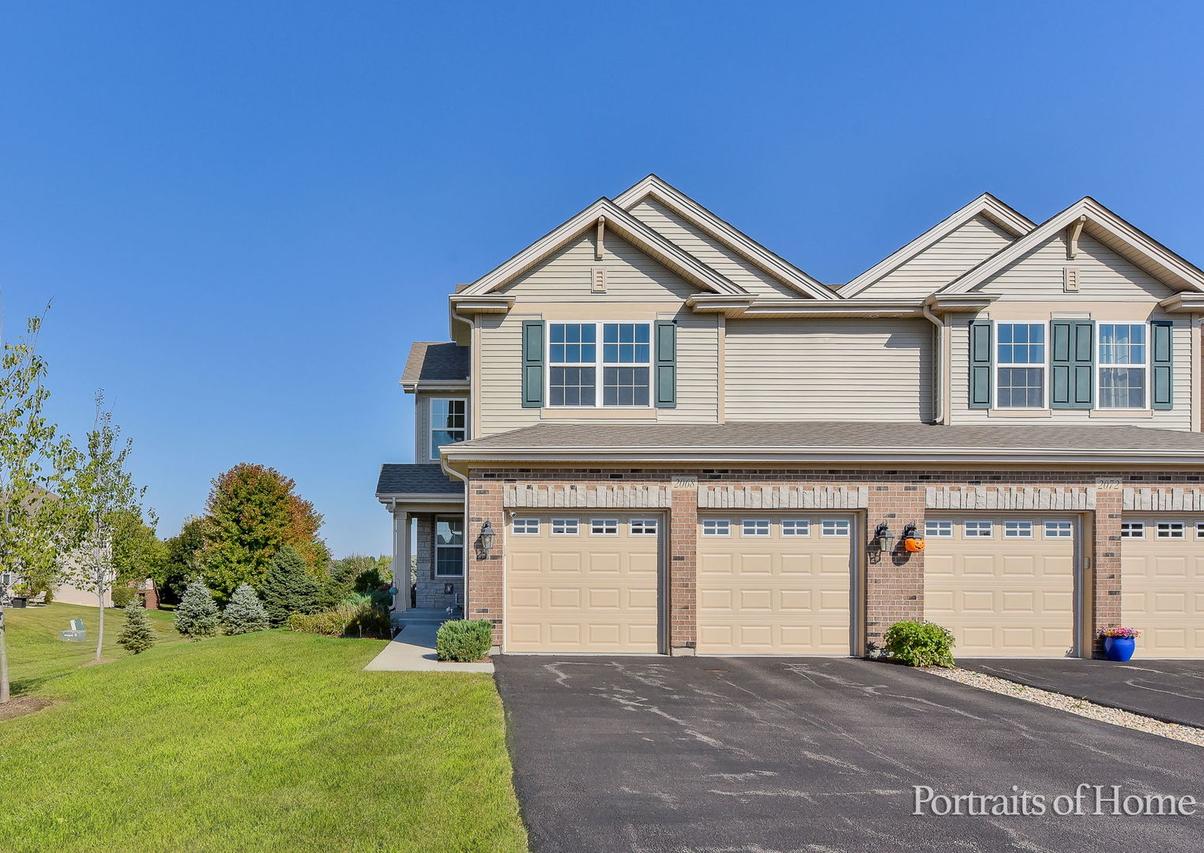 2068 Canyon Creek Ct., Aurora, IL 60503