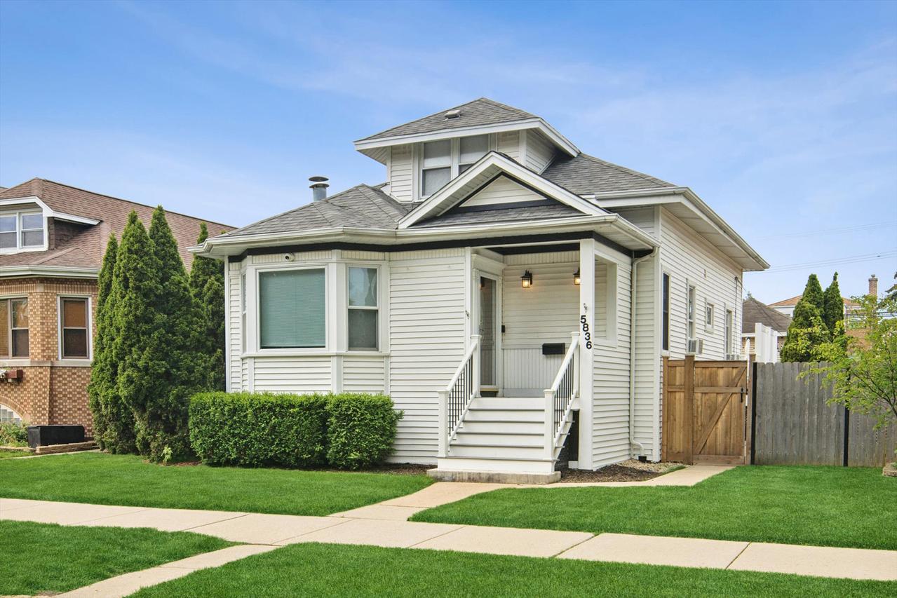 5836 N Manton Ave., Chicago, IL 60646