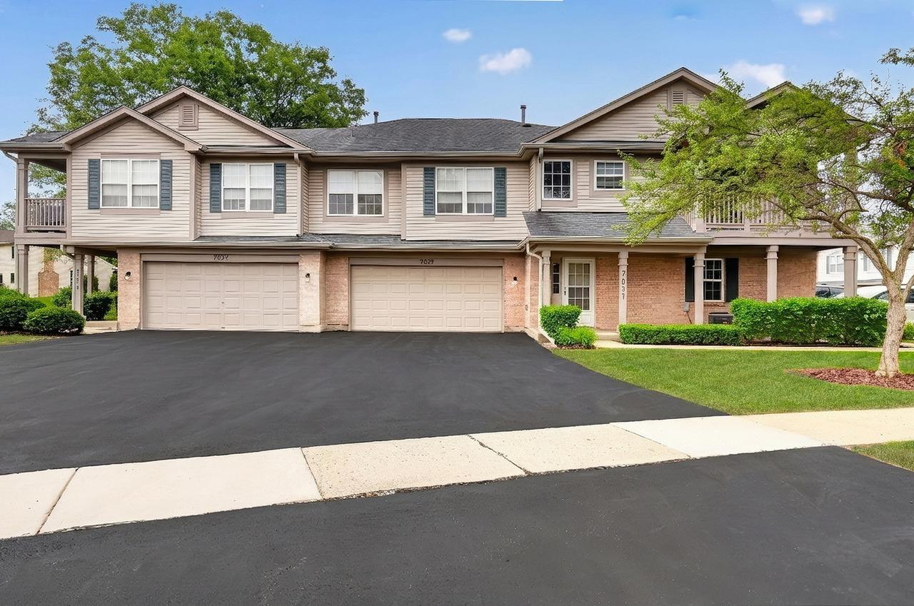 7029 S Stratton Ln., Gurnee, IL 60031
