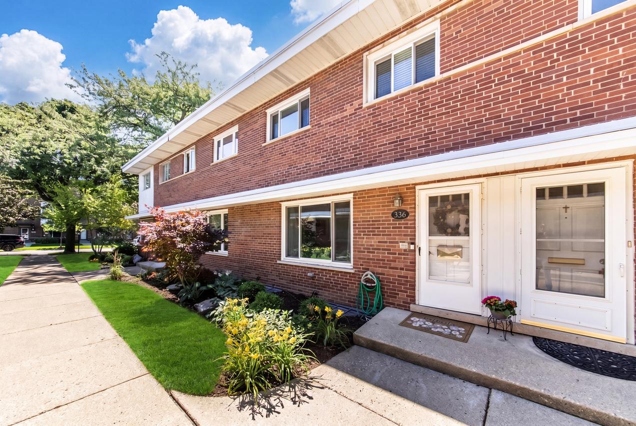 336 S Maple St., Mount Prospect, IL 60056