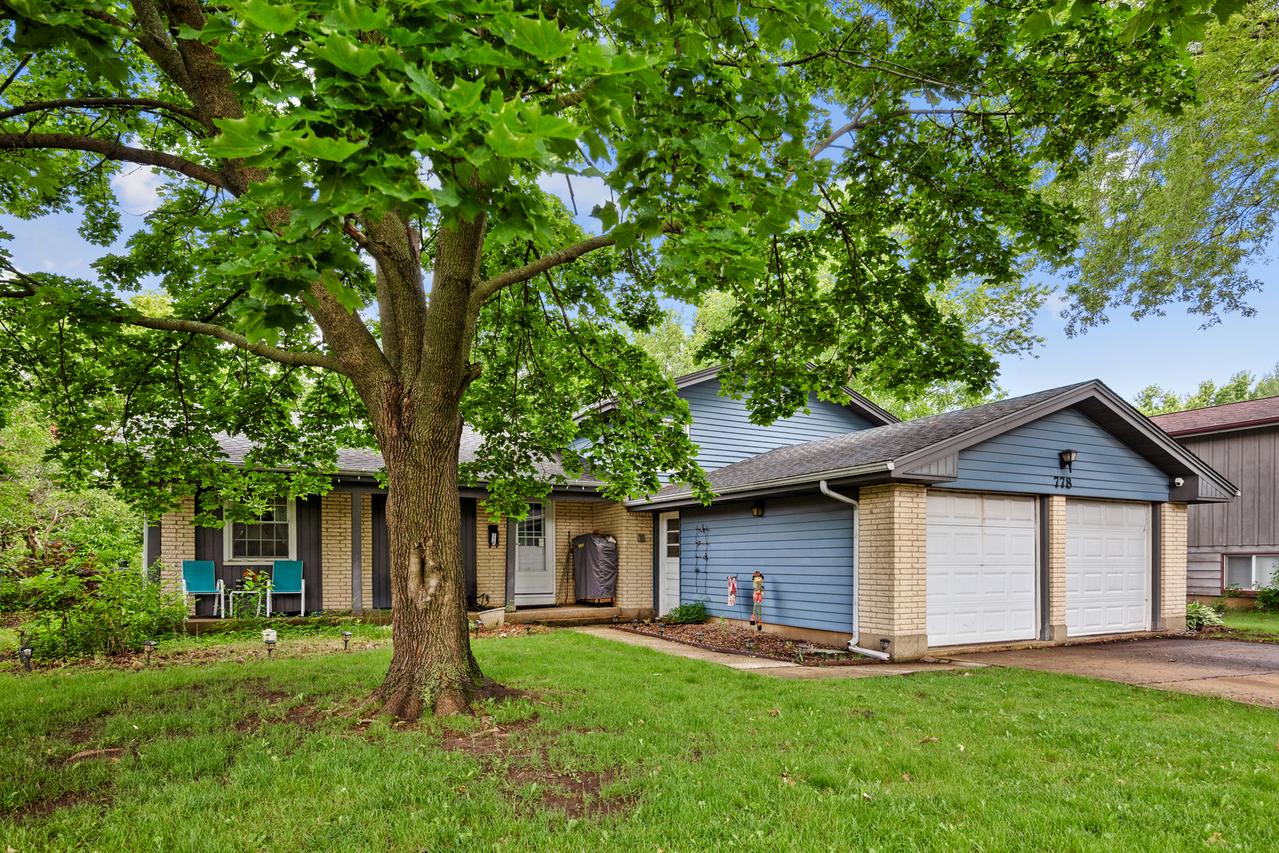 778 Darlington Ln., Crystal Lake, IL 60014
