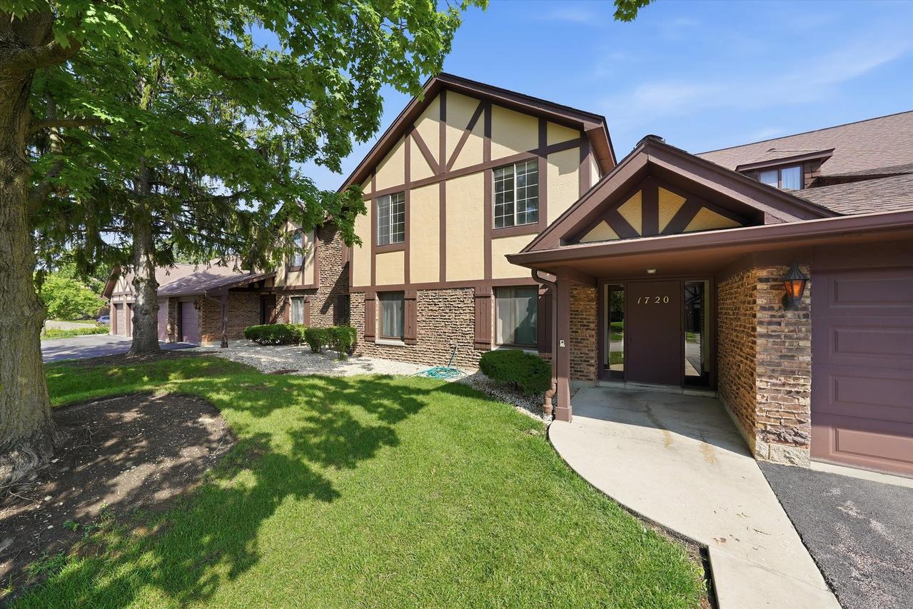 1720 Lakecliffe Dr. #4305-C, Wheaton, IL 60189
