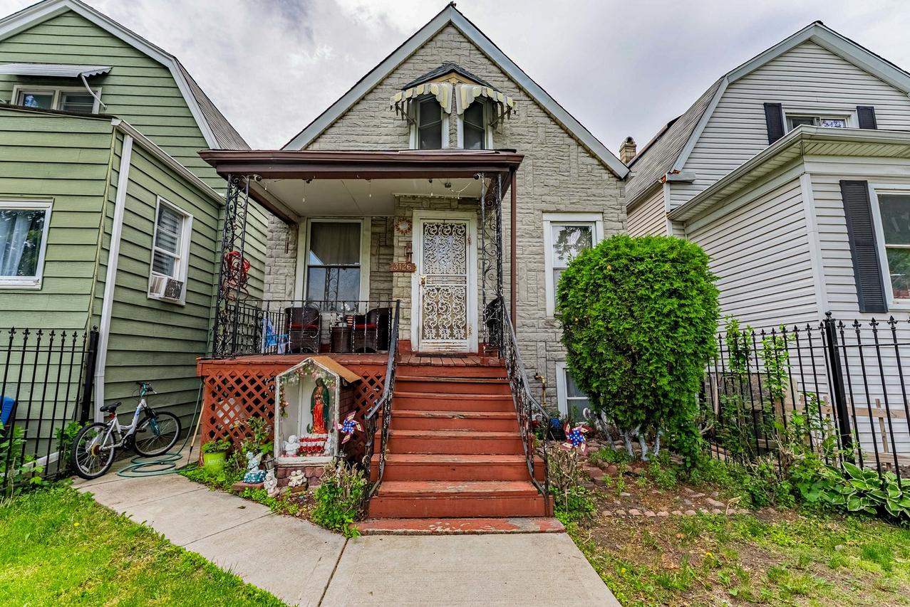 3126 S Komensky Ave., Chicago, IL 60623