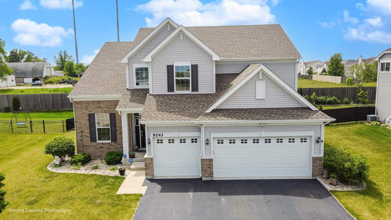 9243 Enstrom Ln., Huntley, IL 60142