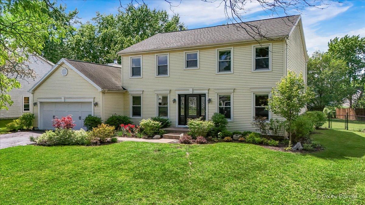 1388 Candlewood Dr., Crystal Lake, IL 60014