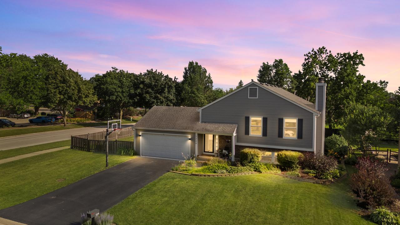 1334 Hill Rd., Geneva, IL 60134